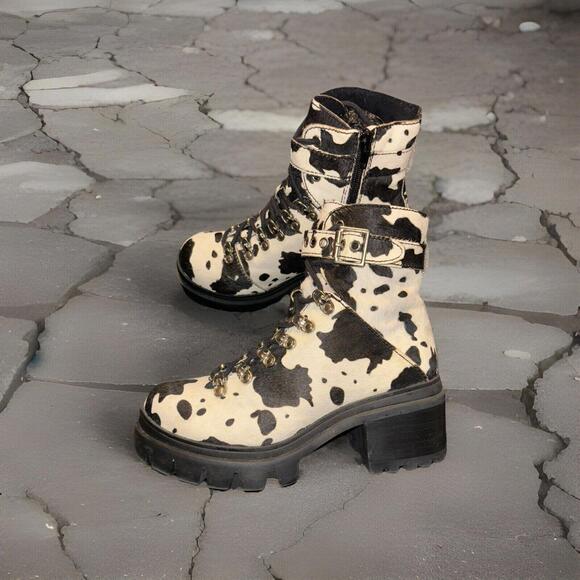 Free People Jeffrey Campbell Printed Check Lace Up Boot Color Cow Size 8M Grunge - Picture 10 of 12